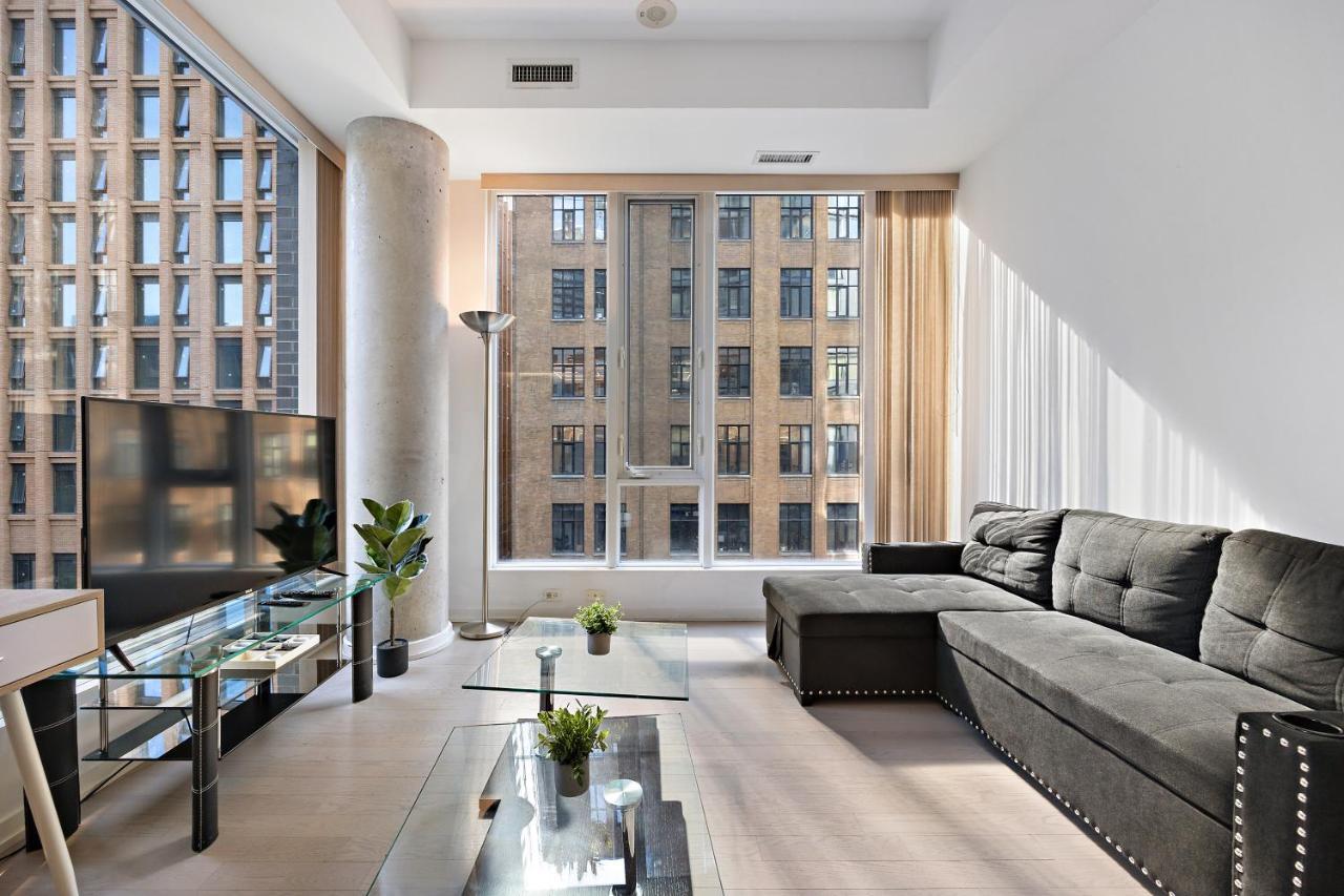Modern Condo In The Heart Of Downtown 多伦多 外观 照片